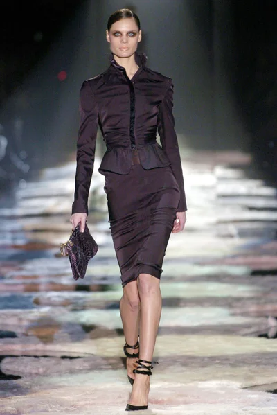 Look 1